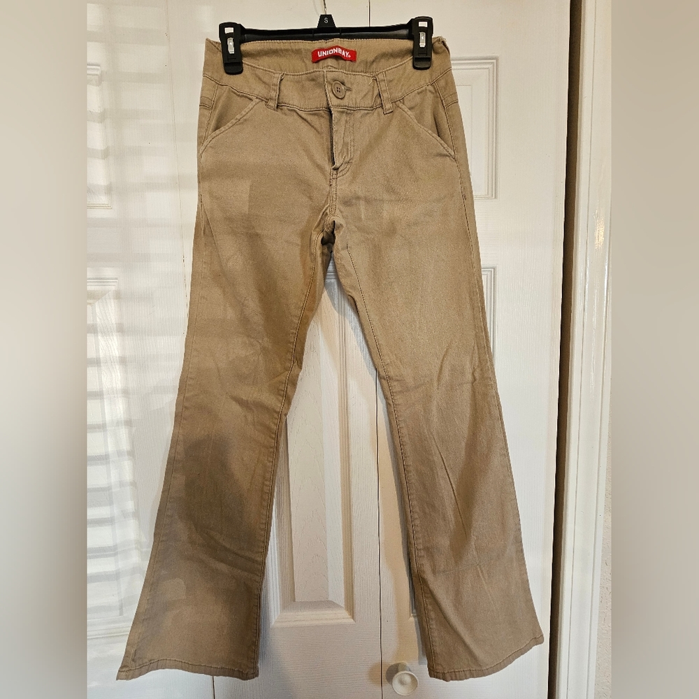 Unionbay Size 3 Khaki Bootcut pants